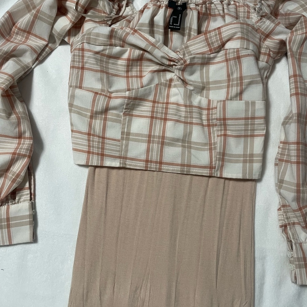 Forever 21 Beige Skirt
